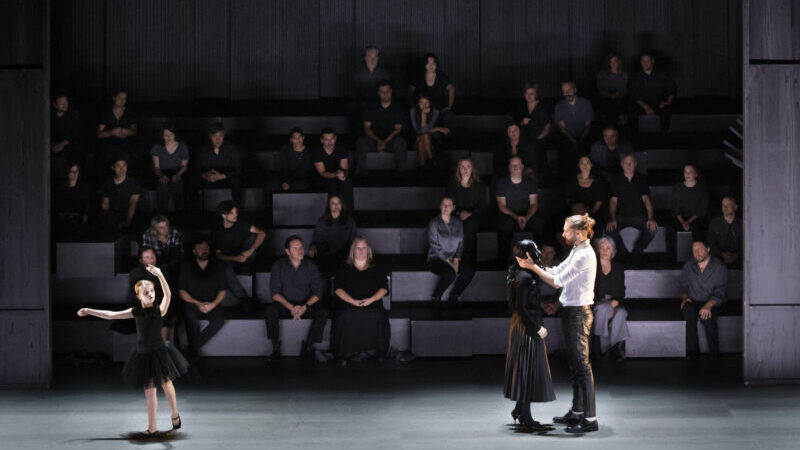 Gluck op speed en Orestes aan de coke: verleden wordt heden bij Opera Ballet Vlaanderen